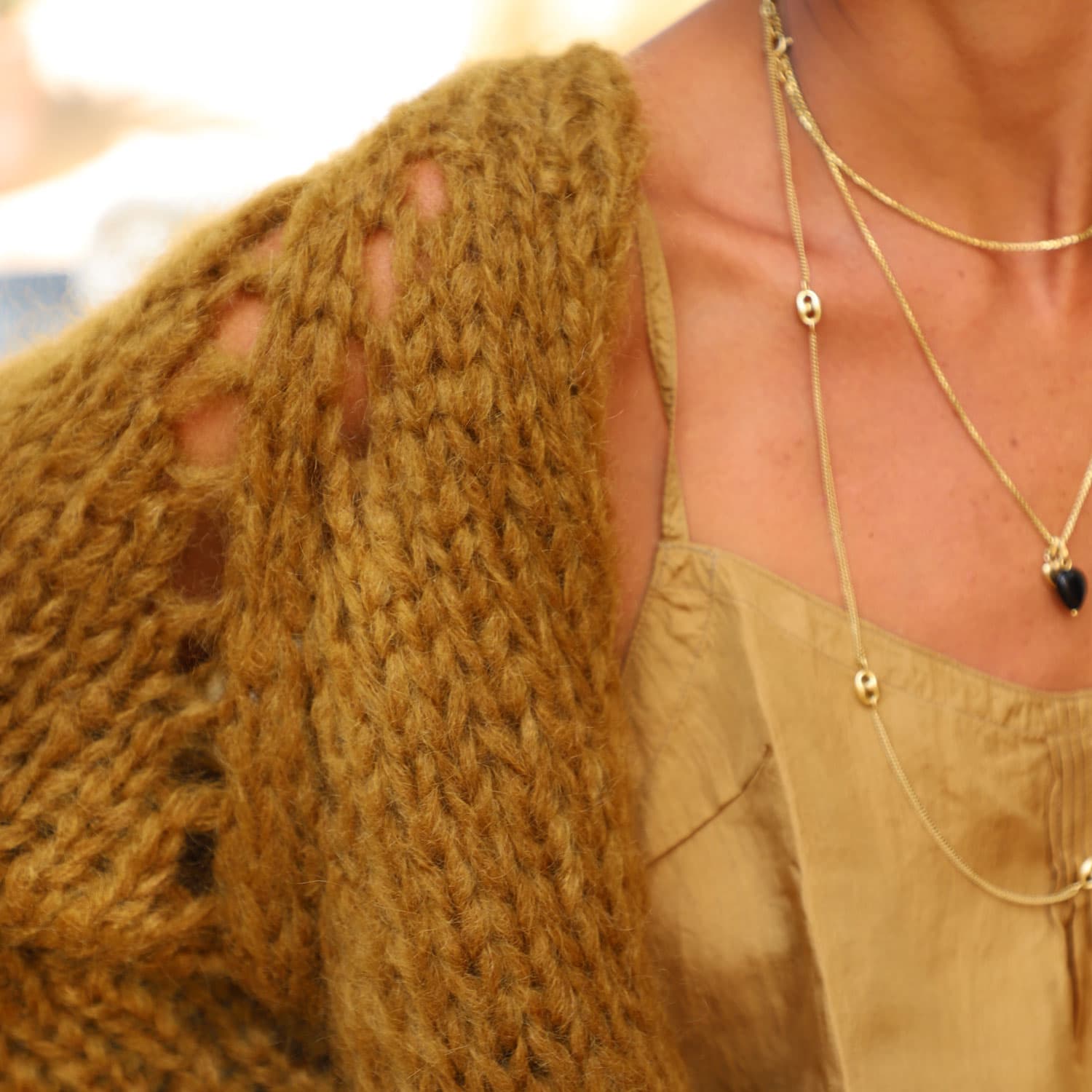 Paulina Vest - Women - MO Mohair - S050 Antique Bronze - n°74 E - Shop - 7400000137502