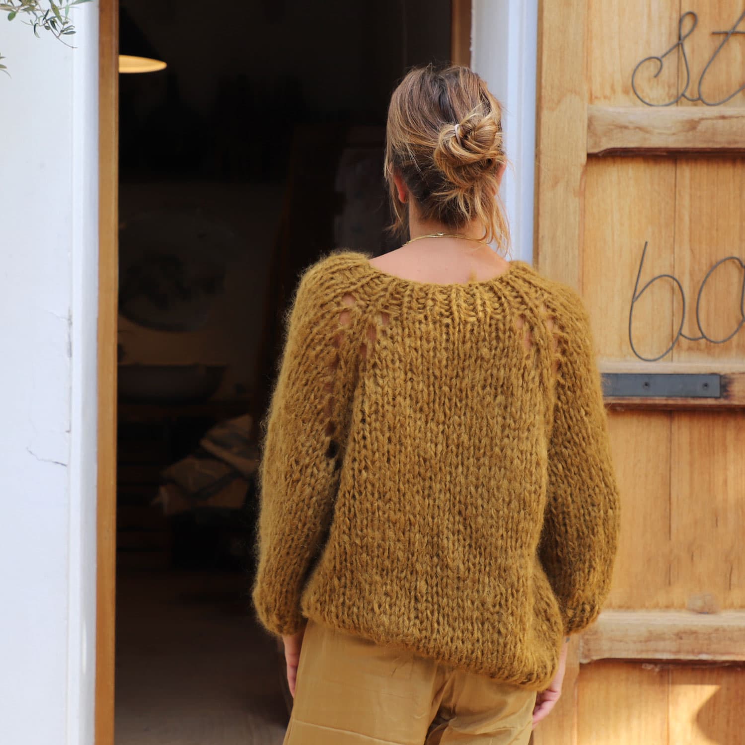 Paulina Vest  - Women - MO Mohair - S050 Antique Bronze