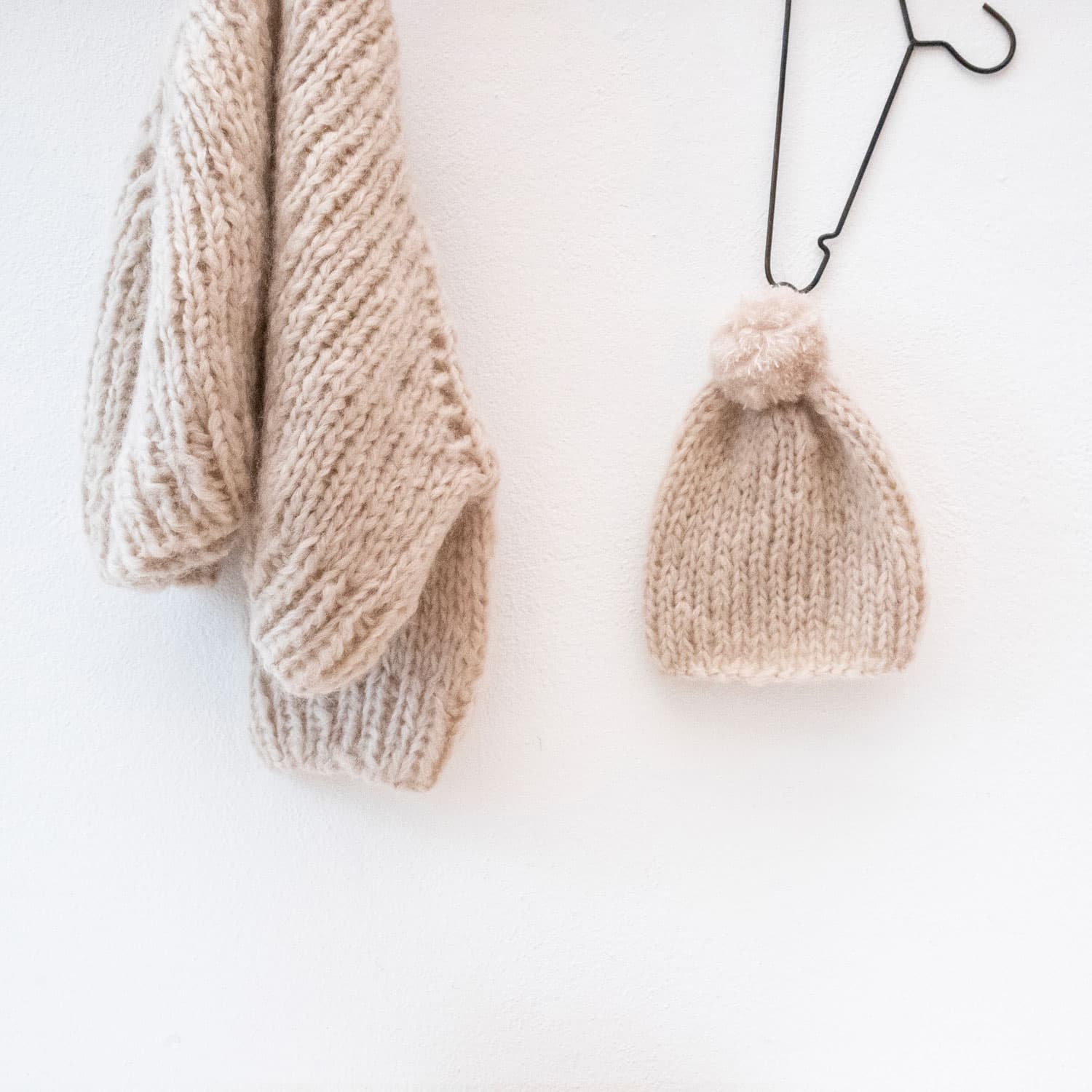 Atelier Pompom Beanie - Women - MO Mohair - S018 Powder - n°74 E - Shop - 7400000133821