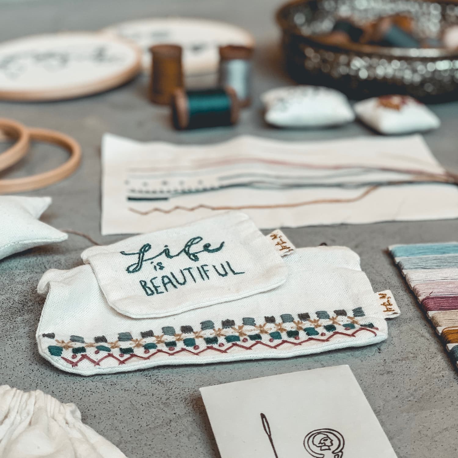 Embroidery Kit Stillness - n°74 E - Shop - 7400000200002